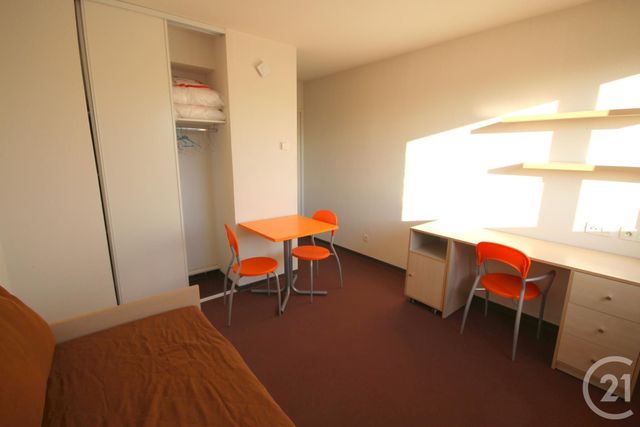 Studio à louer - 1 pièce - 20.0 m2 - AVIGNON - 84 - PROVENCE-ALPES-COTE-D-AZUR - Century 21 Saint Marc Immobilier Studio à louer - 1 pièce - 20.0 m2 - AVIGNON - 84 - PROVENCE-ALPES-COTE-D-AZUR - Century 21 Saint Marc Immobilier