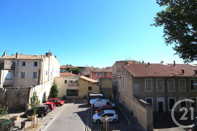 Appartement F1 à louer - 1 pièce - 21.4 m2 - AVIGNON - 84 - PROVENCE-ALPES-COTE-D-AZUR - Century 21 Saint Marc Immobilier Appartement F1 à louer - 1 pièce - 21.4 m2 - AVIGNON - 84 - PROVENCE-ALPES-COTE-D-AZUR - Century 21 Saint Marc Immobilier