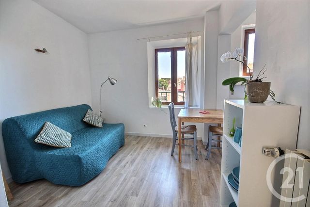 Appartement F1 à louer - 1 pièce - 21.4 m2 - AVIGNON - 84 - PROVENCE-ALPES-COTE-D-AZUR - Century 21 Saint Marc Immobilier Appartement F1 à louer - 1 pièce - 21.4 m2 - AVIGNON - 84 - PROVENCE-ALPES-COTE-D-AZUR - Century 21 Saint Marc Immobilier