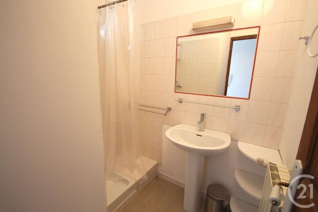 Appartement F1 à louer - 1 pièce - 21.4 m2 - AVIGNON - 84 - PROVENCE-ALPES-COTE-D-AZUR - Century 21 Saint Marc Immobilier Appartement F1 à louer - 1 pièce - 21.4 m2 - AVIGNON - 84 - PROVENCE-ALPES-COTE-D-AZUR - Century 21 Saint Marc Immobilier