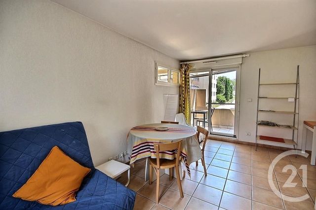 Afficher la photo en grand Appartement T1 à louer - 1 pièce - 27.55 m2 - AVIGNON - 84 - PROVENCE-ALPES-COTE-D-AZUR - Century 21 Saint Marc Immobilier