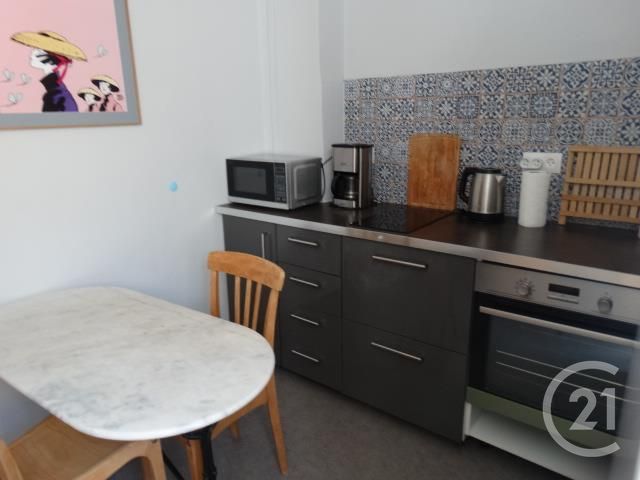 Afficher la photo en grand Appartement F2 à louer - 2 pièces - 30.0 m2 - AVIGNON - 84 - PROVENCE-ALPES-COTE-D-AZUR - Century 21 Saint Marc Immobilier