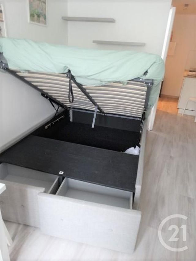 Afficher la photo en grand Appartement F1 à louer - 1 pièce - 16.51 m2 - AVIGNON - 84 - PROVENCE-ALPES-COTE-D-AZUR - Century 21 Saint Marc Immobilier