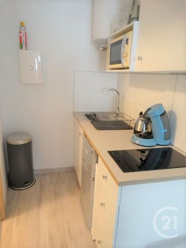 Afficher la photo en grand Appartement F1 à louer - 1 pièce - 16.51 m2 - AVIGNON - 84 - PROVENCE-ALPES-COTE-D-AZUR - Century 21 Saint Marc Immobilier