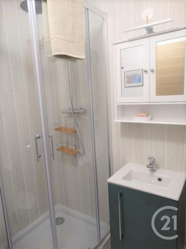 Afficher la photo en grand Appartement F1 à louer - 1 pièce - 16.51 m2 - AVIGNON - 84 - PROVENCE-ALPES-COTE-D-AZUR - Century 21 Saint Marc Immobilier