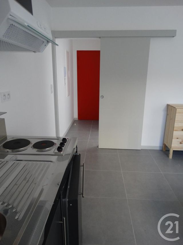 Afficher la photo en grand Appartement F1 à louer - 1 pièce - 35.03 m2 - AVIGNON - 84 - PROVENCE-ALPES-COTE-D-AZUR - Century 21 Saint Marc Immobilier