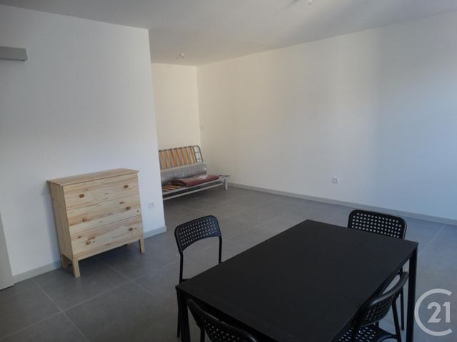 Afficher la photo en grand Appartement F1 à louer - 1 pièce - 35.03 m2 - AVIGNON - 84 - PROVENCE-ALPES-COTE-D-AZUR - Century 21 Saint Marc Immobilier