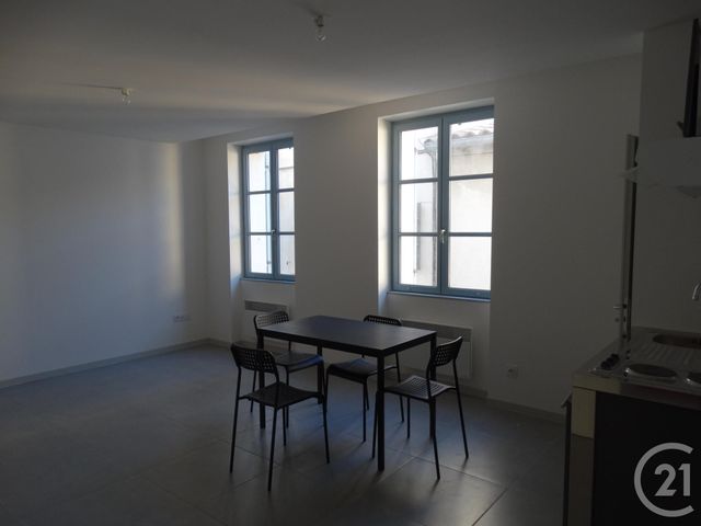 Afficher la photo en grand Appartement F1 à louer - 1 pièce - 35.03 m2 - AVIGNON - 84 - PROVENCE-ALPES-COTE-D-AZUR - Century 21 Saint Marc Immobilier