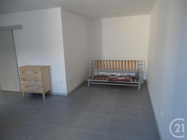 Afficher la photo en grand Appartement F1 à louer - 1 pièce - 35.03 m2 - AVIGNON - 84 - PROVENCE-ALPES-COTE-D-AZUR - Century 21 Saint Marc Immobilier