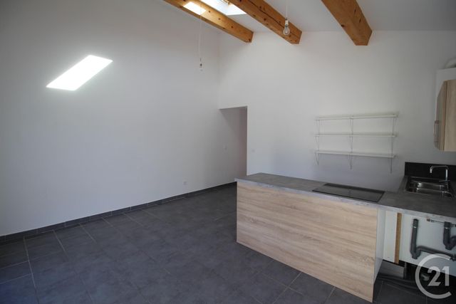 Afficher la photo en grand Appartement T3 à louer - 3 pièces - 55.0 m2 - VILLENEUVE LES AVIGNON - 30 - LANGUEDOC-ROUSSILLON - Century 21 Saint Marc Immobilier