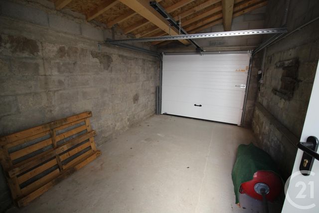 Afficher la photo en grand Appartement T3 à louer - 3 pièces - 55.0 m2 - VILLENEUVE LES AVIGNON - 30 - LANGUEDOC-ROUSSILLON - Century 21 Saint Marc Immobilier