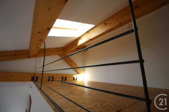 Afficher la photo en grand Appartement T3 à louer - 3 pièces - 55.0 m2 - VILLENEUVE LES AVIGNON - 30 - LANGUEDOC-ROUSSILLON - Century 21 Saint Marc Immobilier