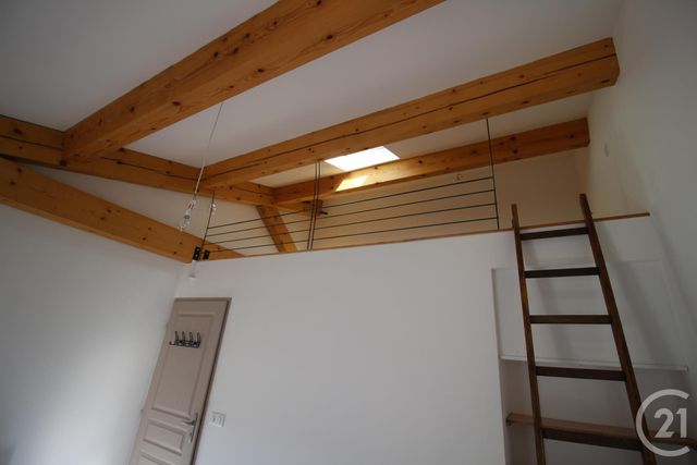 Afficher la photo en grand Appartement T3 à louer - 3 pièces - 55.0 m2 - VILLENEUVE LES AVIGNON - 30 - LANGUEDOC-ROUSSILLON - Century 21 Saint Marc Immobilier