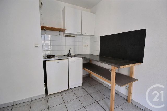Afficher la photo en grand Appartement T2 à louer - 2 pièces - 38.92 m2 - AVIGNON - 84 - PROVENCE-ALPES-COTE-D-AZUR - Century 21 Saint Marc Immobilier