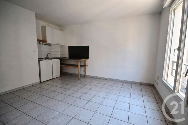 Afficher la photo en grand Appartement T2 à louer - 2 pièces - 38.92 m2 - AVIGNON - 84 - PROVENCE-ALPES-COTE-D-AZUR - Century 21 Saint Marc Immobilier