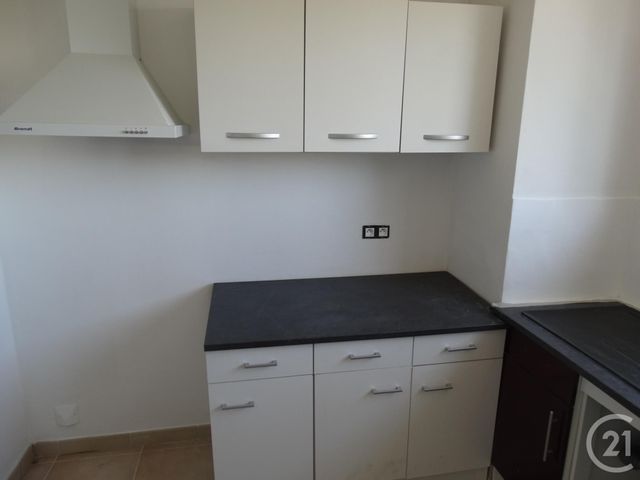 Afficher la photo en grand Appartement F3 à louer - 3 pièces - 58.0 m2 - MONTFAVET - 84 - PROVENCE-ALPES-COTE-D-AZUR - Century 21 Saint Marc Immobilier