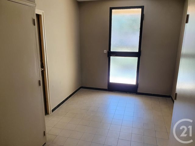 Afficher la photo en grand Appartement F3 à louer - 3 pièces - 58.0 m2 - MONTFAVET - 84 - PROVENCE-ALPES-COTE-D-AZUR - Century 21 Saint Marc Immobilier