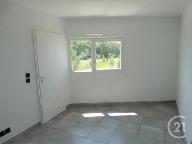 Afficher la photo en grand Appartement F2 à louer - 2 pièces - 45.4 m2 - AVIGNON - 84 - PROVENCE-ALPES-COTE-D-AZUR - Century 21 Saint Marc Immobilier