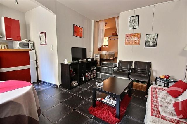Appartement T2 à louer - 2 pièces - 38.35 m2 - AVIGNON - 84 - PROVENCE-ALPES-COTE-D-AZUR - Century 21 Saint Marc Immobilier