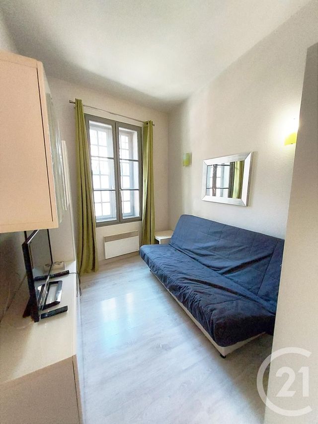 Studio à louer - 1 pièce - 19.0 m2 - AVIGNON - 84 - PROVENCE-ALPES-COTE-D-AZUR - Century 21 Saint Marc Immobilier