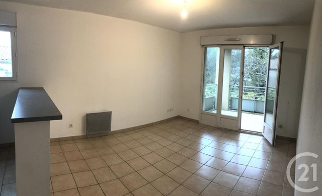 Appartement F2 à louer VILLENEUVE LES AVIGNON
