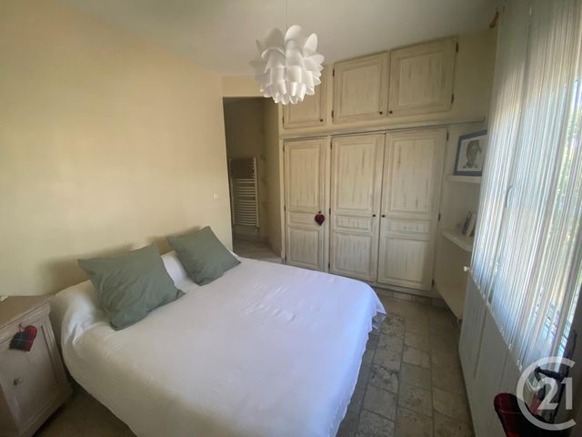 Afficher la photo en grand maison à vendre - 5 pièces - 120.0 m2 - BEAUMES DE VENISE - 84 - PROVENCE-ALPES-COTE-D-AZUR - Century 21 Saint Marc Immobilier