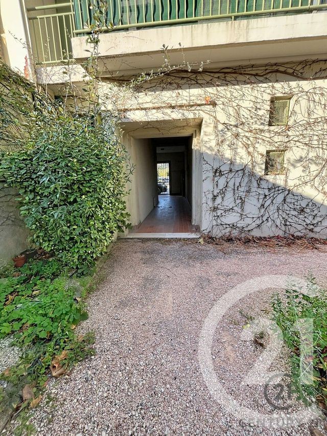 Appartement T3 à vendre - 3 pièces - 71.21 m2 - VILLENEUVE LES AVIGNON - 30 - LANGUEDOC-ROUSSILLON - Century 21 Saint Marc Immobilier