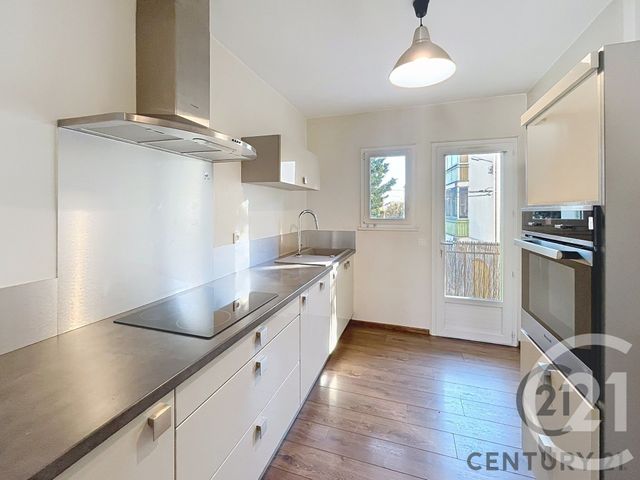 Appartement T3 à vendre - 3 pièces - 71.21 m2 - VILLENEUVE LES AVIGNON - 30 - LANGUEDOC-ROUSSILLON - Century 21 Saint Marc Immobilier