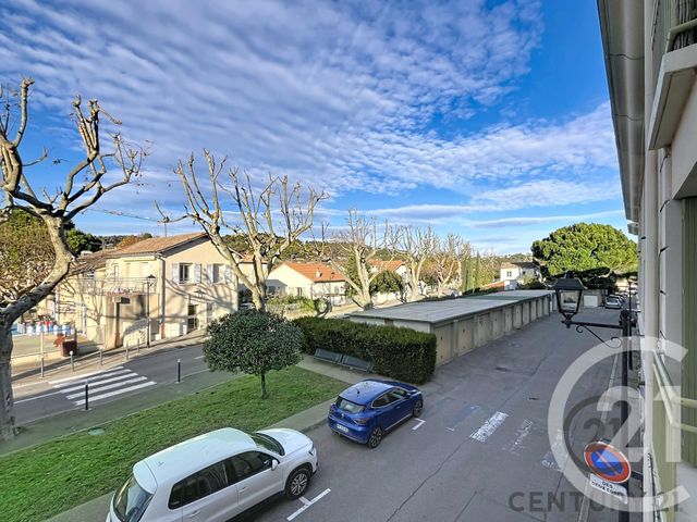Appartement T3 à vendre - 3 pièces - 71.21 m2 - VILLENEUVE LES AVIGNON - 30 - LANGUEDOC-ROUSSILLON - Century 21 Saint Marc Immobilier