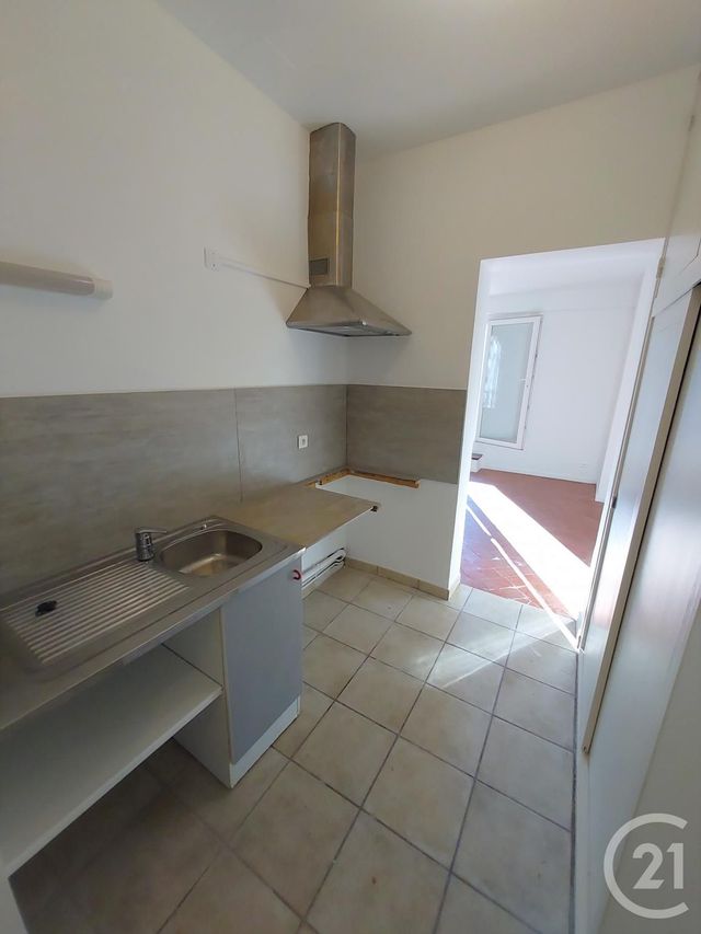 Appartement T2 à louer - 2 pièces - 38.0 m2 - AVIGNON - 84 - PROVENCE-ALPES-COTE-D-AZUR - Century 21 Saint Marc Immobilier