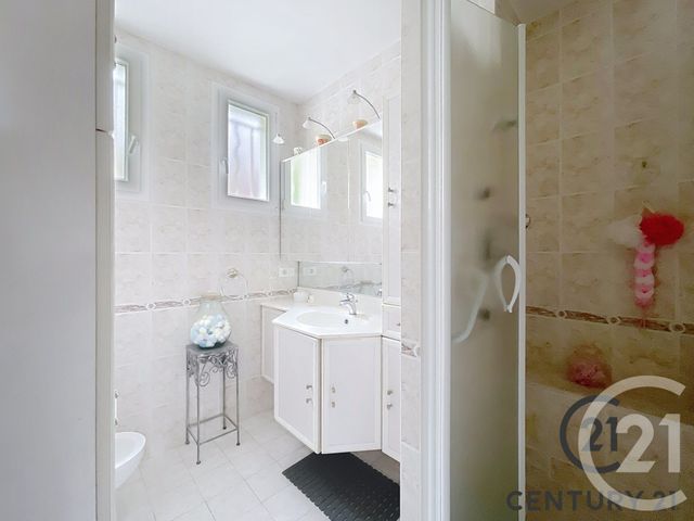 maison à vendre - 5 pièces - 110.0 m2 - VILLENEUVE LES AVIGNON - 30 - LANGUEDOC-ROUSSILLON - Century 21 Saint Marc Immobilier