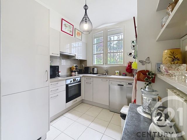 maison à vendre - 5 pièces - 110.0 m2 - VILLENEUVE LES AVIGNON - 30 - LANGUEDOC-ROUSSILLON - Century 21 Saint Marc Immobilier