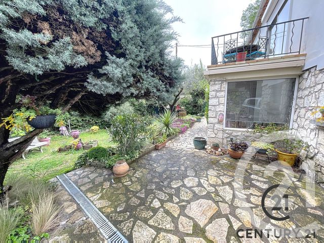 maison à vendre - 5 pièces - 110.0 m2 - VILLENEUVE LES AVIGNON - 30 - LANGUEDOC-ROUSSILLON - Century 21 Saint Marc Immobilier