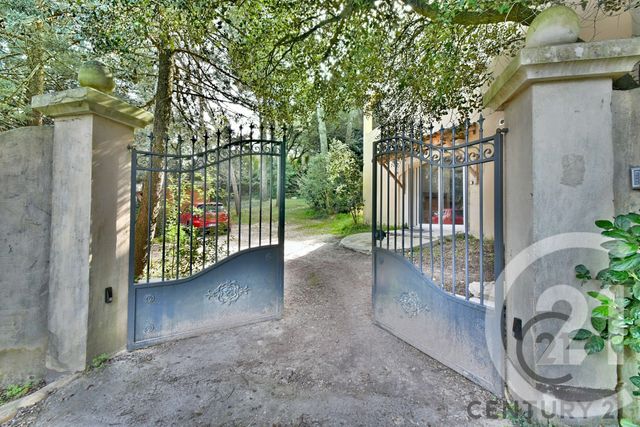 maison à vendre - 8 pièces - 266.0 m2 - VILLENEUVE LES AVIGNON - 30 - LANGUEDOC-ROUSSILLON - Century 21 Saint Marc Immobilier