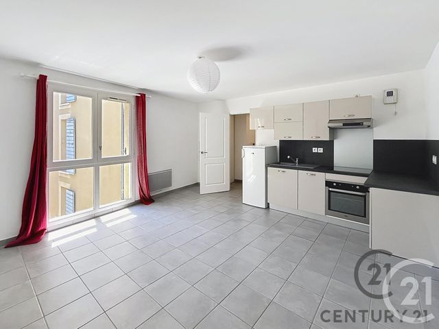 Appartement T2 à louer - 2 pièces - 43.0 m2 - AVIGNON - 84 - PROVENCE-ALPES-COTE-D-AZUR - Century 21 Saint Marc Immobilier