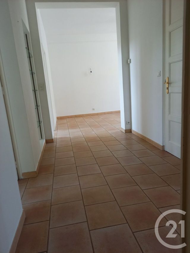 Appartement à louer - 3 pièces - 64.0 m2 - AVIGNON - 84 - PROVENCE-ALPES-COTE-D-AZUR - Century 21 Saint Marc Immobilier