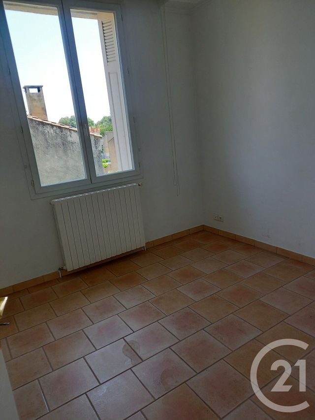 Appartement à louer - 3 pièces - 64.0 m2 - AVIGNON - 84 - PROVENCE-ALPES-COTE-D-AZUR - Century 21 Saint Marc Immobilier