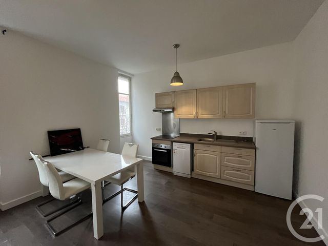 Appartement F3 à louer - 3 pièces - 67.84 m2 - AVIGNON - 84 - PROVENCE-ALPES-COTE-D-AZUR - Century 21 Saint Marc Immobilier