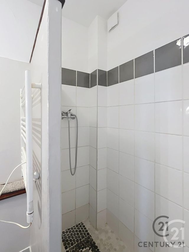 Appartement F2 à louer - 2 pièces - 53.44 m2 - AVIGNON - 84 - PROVENCE-ALPES-COTE-D-AZUR - Century 21 Saint Marc Immobilier