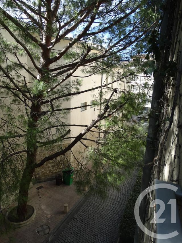 Appartement Studio à louer - 1 pièce - 31.0 m2 - AVIGNON - 84 - PROVENCE-ALPES-COTE-D-AZUR - Century 21 Saint Marc Immobilier