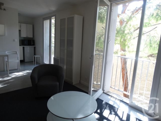 Appartement Studio à louer - 1 pièce - 31.0 m2 - AVIGNON - 84 - PROVENCE-ALPES-COTE-D-AZUR - Century 21 Saint Marc Immobilier