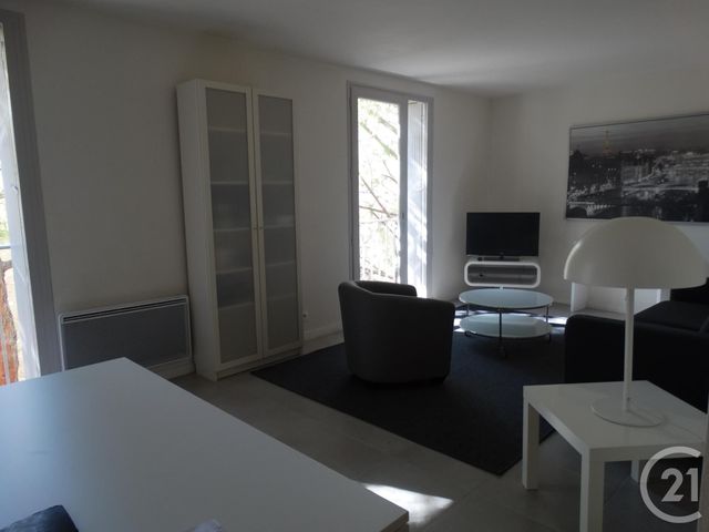 Appartement Studio à louer - 1 pièce - 31.0 m2 - AVIGNON - 84 - PROVENCE-ALPES-COTE-D-AZUR - Century 21 Saint Marc Immobilier