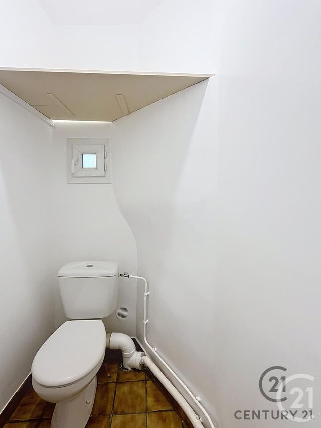 Appartement F2 bis à louer - 2 pièces - 52.77 m2 - AVIGNON - 84 - PROVENCE-ALPES-COTE-D-AZUR - Century 21 Saint Marc Immobilier