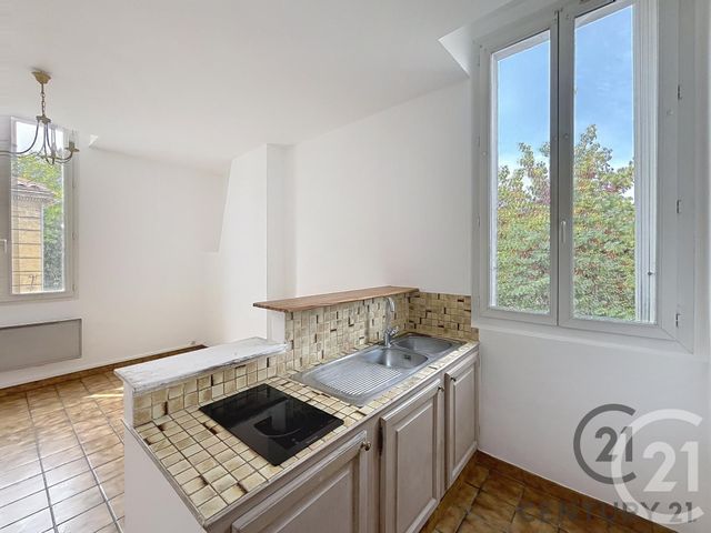 Appartement F2 bis à louer - 2 pièces - 52.77 m2 - AVIGNON - 84 - PROVENCE-ALPES-COTE-D-AZUR - Century 21 Saint Marc Immobilier