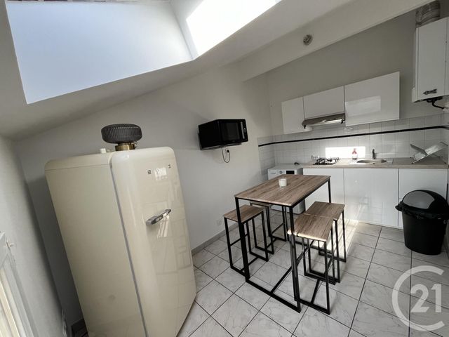 Appartement F2 à louer - 2 pièces - 33.41 m2 - VILLENEUVE LES AVIGNON - 30 - LANGUEDOC-ROUSSILLON - Century 21 Saint Marc Immobilier