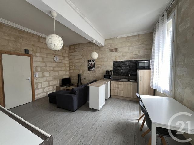 Appartement Studio à louer - 1 pièce - 34.0 m2 - AVIGNON - 84 - PROVENCE-ALPES-COTE-D-AZUR - Century 21 Saint Marc Immobilier