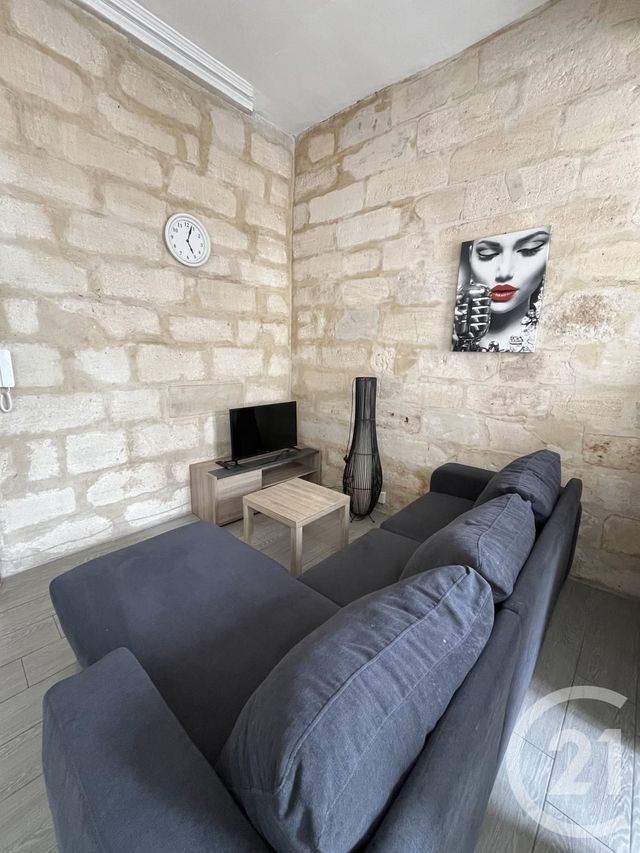 Appartement Studio à louer - 1 pièce - 34.0 m2 - AVIGNON - 84 - PROVENCE-ALPES-COTE-D-AZUR - Century 21 Saint Marc Immobilier
