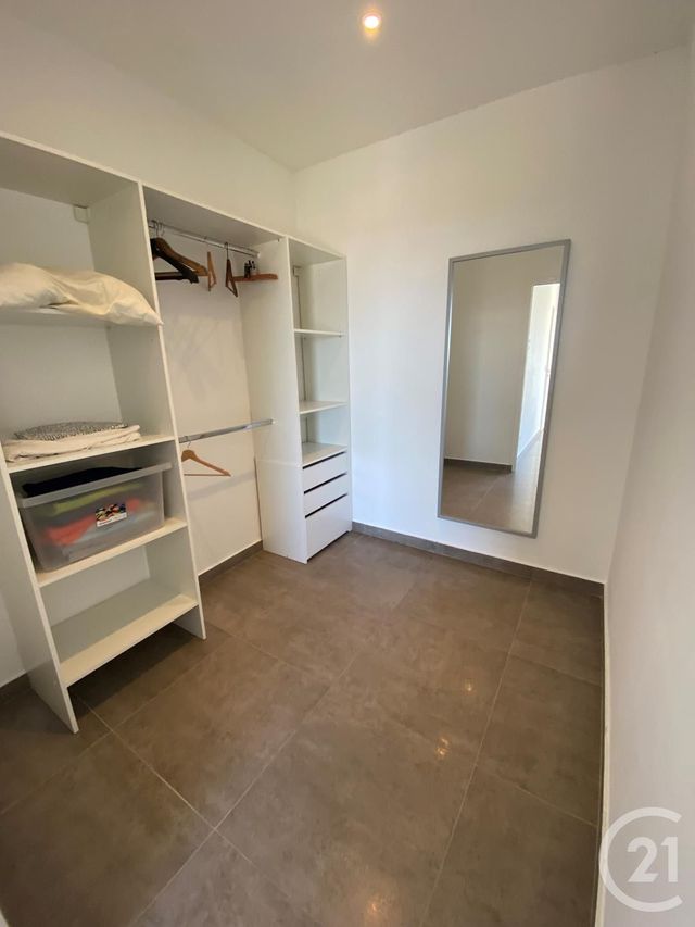 Afficher la photo en grand maison à louer - 5 pièces - 166.57 m2 - VILLENEUVE LES AVIGNON - 30 - LANGUEDOC-ROUSSILLON - Century 21 Saint Marc Immobilier