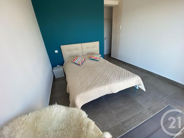 Afficher la photo en grand maison à louer - 5 pièces - 166.57 m2 - VILLENEUVE LES AVIGNON - 30 - LANGUEDOC-ROUSSILLON - Century 21 Saint Marc Immobilier