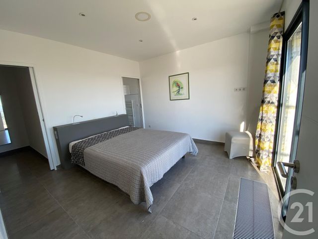 Afficher la photo en grand maison à louer - 5 pièces - 166.57 m2 - VILLENEUVE LES AVIGNON - 30 - LANGUEDOC-ROUSSILLON - Century 21 Saint Marc Immobilier